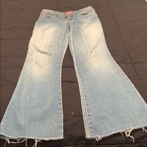 Form fitting jeans